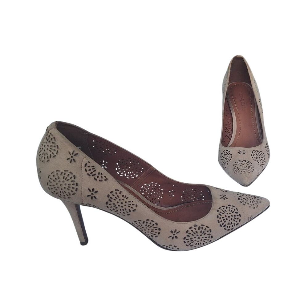 Coach Waverly Suede Leather Pumps High Heels Shoes Cutout Flowers Beige Size 8.5